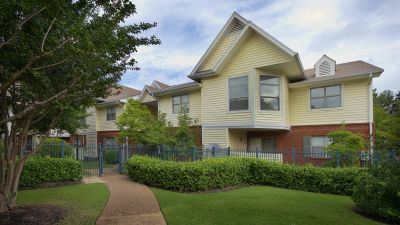 Eton exterior 2