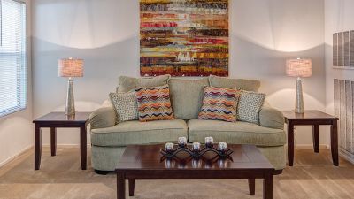 O6 A2360 living room cr e1471612326780