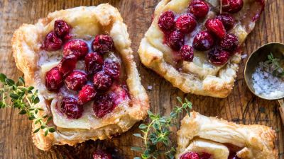 Cranberry Brie Pastry Tarts 1