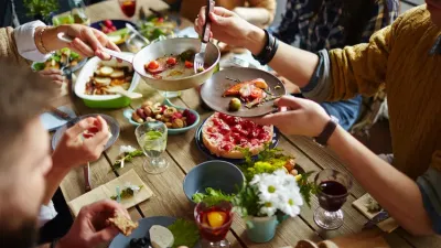 Houseguests food tips blog1218 eacd51be76c14f93b7b5cbc4f47b8f5b