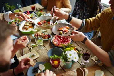 Houseguests food tips blog1218 eacd51be76c14f93b7b5cbc4f47b8f5b